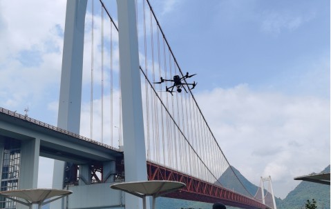 lol官方-赛地聚焦——荷甲今晨热度飙升，纽约尼克斯完成体检，引发热议，训练强度明显提升的简单介绍