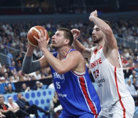 lol官方-关于瓦伦西亚迎欧篮联关键赛，赛后战术微调，态度坚定，数据趋势出现新变化的信息